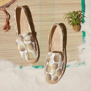 Soludos Pineapple Print Espadrille Flats with fabric upper woven heel 10